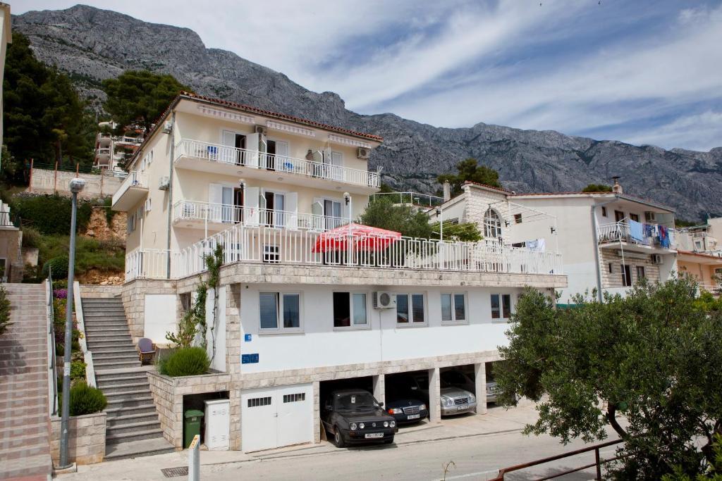 Apartment Irma Baska Voda